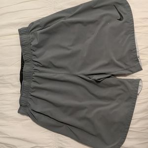 Men's Large Nike Training Shorts